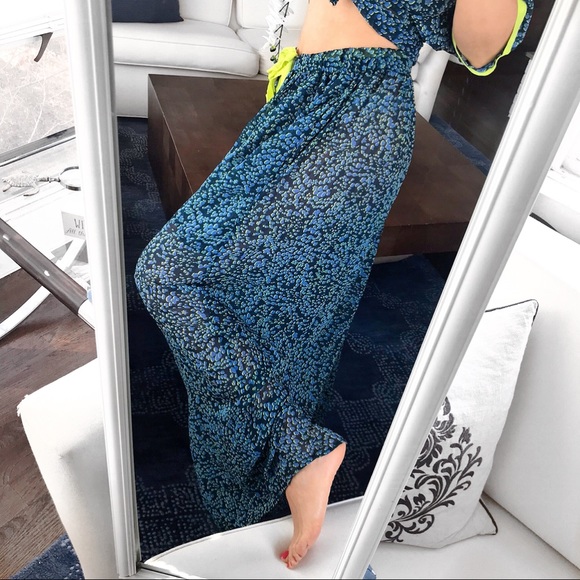 🦋 FREE PEOPLE NAVY NEON GREEN PANTS! - Picture 5 of 11